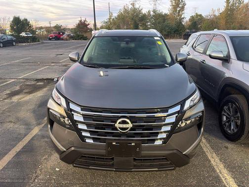 Gun Metallic 2025 Nissan Rogue SV