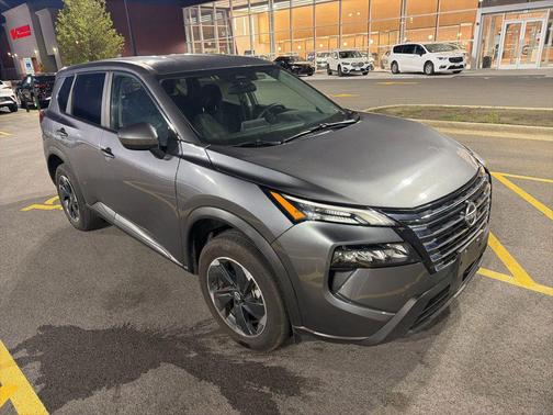 Gun Metallic 2025 Nissan Rogue SV