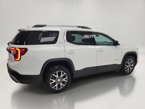 Summit White 2023 GMC Acadia FWD SLT