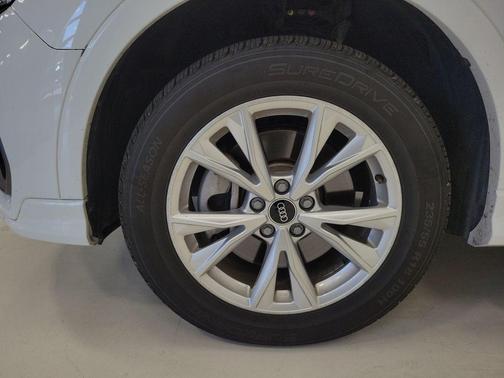 White 2025 Audi Q3 Premium 45 TFSI S line quattro Tiptronic