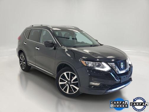 Magnetic Black Pearl 2020 Nissan Rogue SL