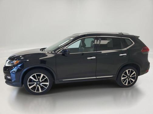 Magnetic Black Pearl 2020 Nissan Rogue SL