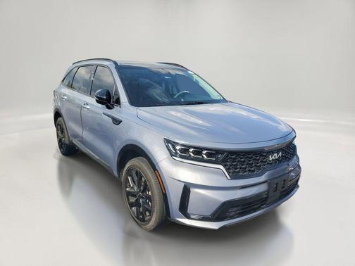 Everlasting Silver 2023 Kia Sorento SX