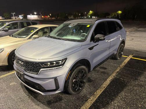 Everlasting Silver 2023 Kia Sorento SX