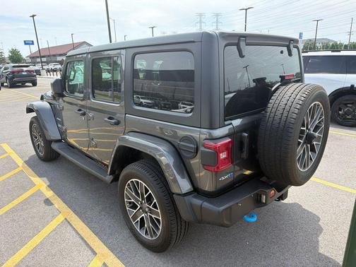 Crystal Metallic 2023 Jeep Wrangler Sahara 4xe