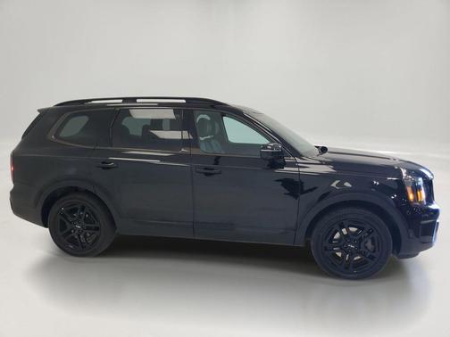 Ebony Black 2024 Kia Telluride SX Prestige X-Line