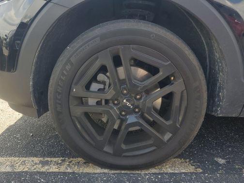 Ebony Black 2024 Kia Telluride SX Prestige X-Line