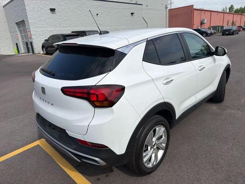 Summit White 2025 Buick Encore GX Preferred