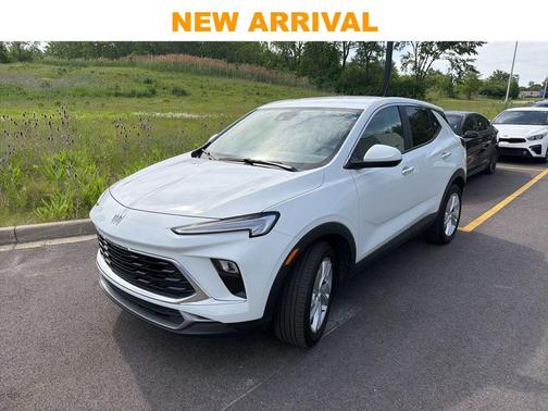 Summit White 2025 Buick Encore GX Preferred