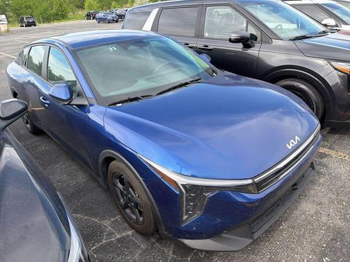 Deep Sea Blue 2025 Kia K4 LXS