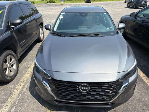 Gun Metallic 2024 Nissan Sentra SV