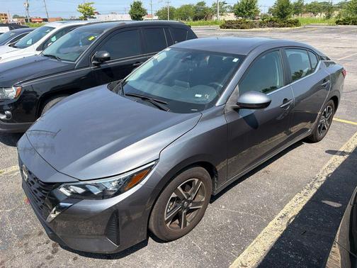 Gun Metallic 2024 Nissan Sentra SV