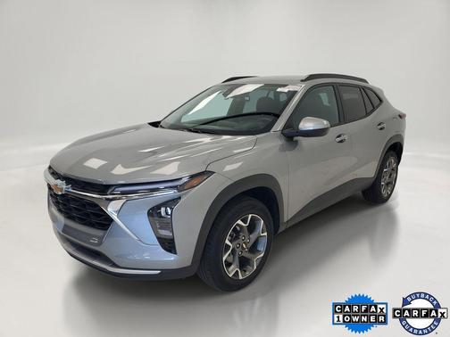 Sterling Gray Metallic 2025 Chevrolet Trax LT