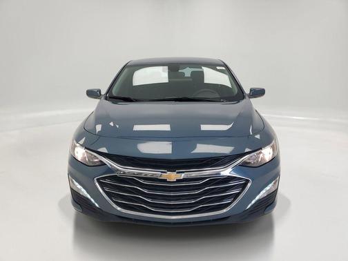 Lakeshore Blue Metallic 2024 Chevrolet Malibu FWD 1LT