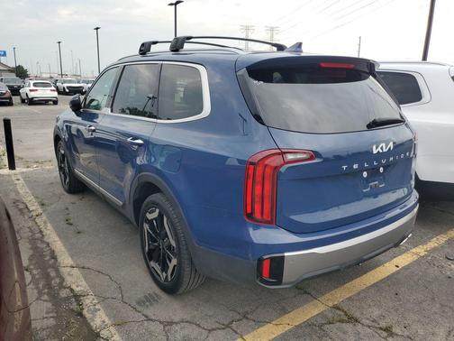 Midnight Lake Blue 2025 Kia Telluride S