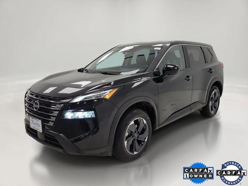 Super Black 2025 Nissan Rogue SV