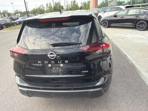 Super Black 2025 Nissan Rogue SV