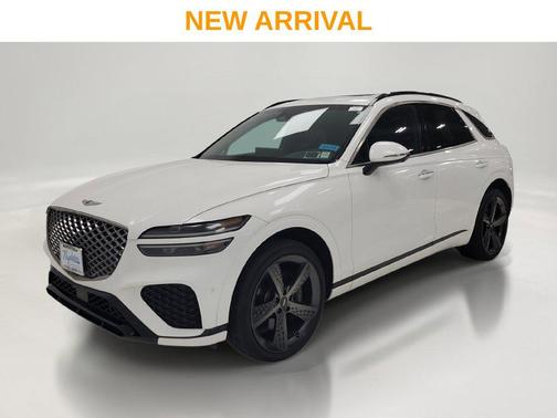 Alta White 2023 Genesis GV70 2.5T AWD