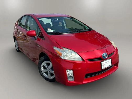 2010 Toyota Prius III