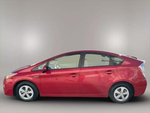 2010 Toyota Prius III