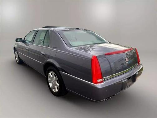 2007 Cadillac DTS Luxury