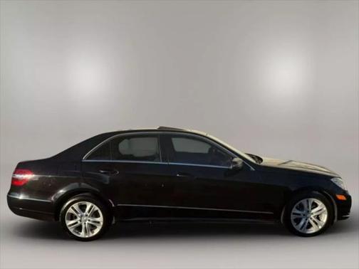 2010 Mercedes-Benz E-Class E 350 4MATIC Sedan 4D
