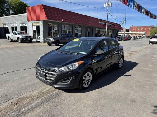 Black 2016 Hyundai Elantra GT Base