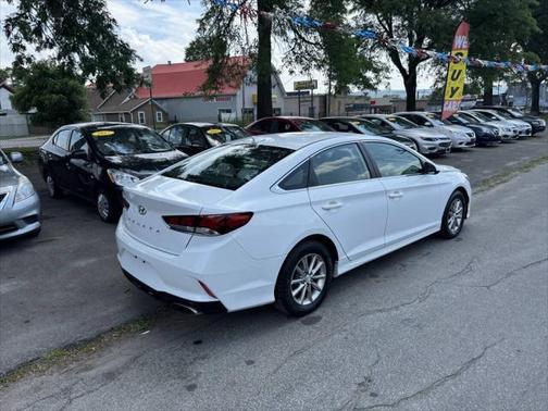 2018 Hyundai SONATA SE