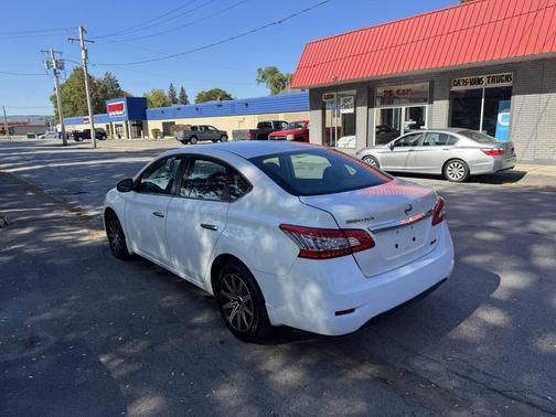 2014 Nissan Sentra S 4dr Sedan CVT