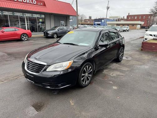 2013 Chrysler 200 Touring