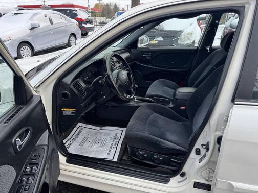 2004 Hyundai SONATA Base