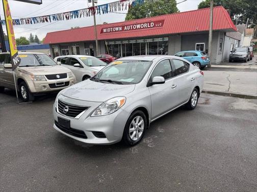 2014 Nissan Versa 1.6 SV