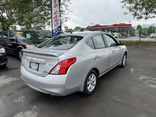 2014 Nissan Versa 1.6 SV