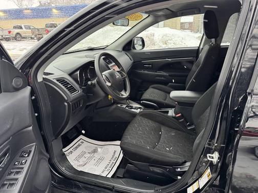 2020 Mitsubishi Outlander Sport SE