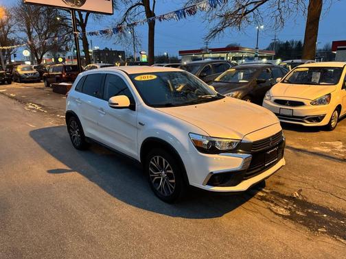 2016 Mitsubishi Outlander Sport 2.4 ES