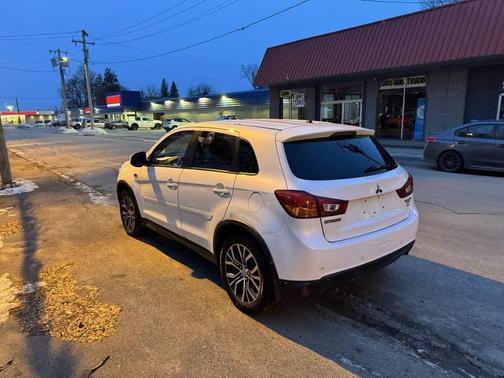 2016 Mitsubishi Outlander Sport 2.4 ES
