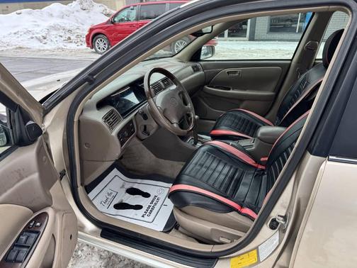 2001 Toyota Camry LE V6