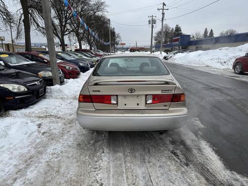 2001 Toyota Camry LE V6