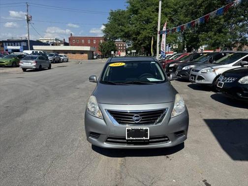 2012 Nissan Versa 1.6 S