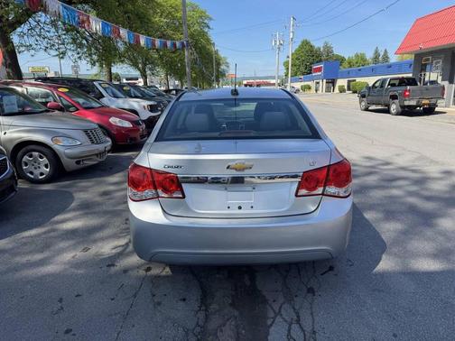 Silver 2016 Chevrolet Cruze Limited 1LT