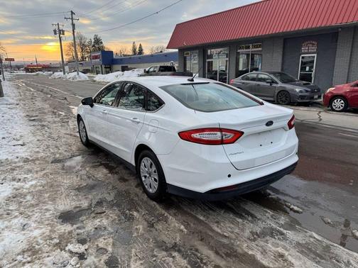 2014 Ford Fusion SE