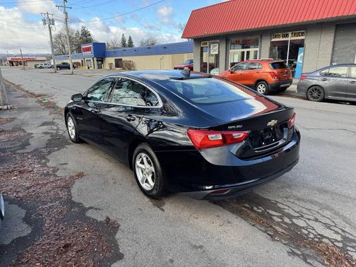 2017 Chevrolet Malibu 1LS