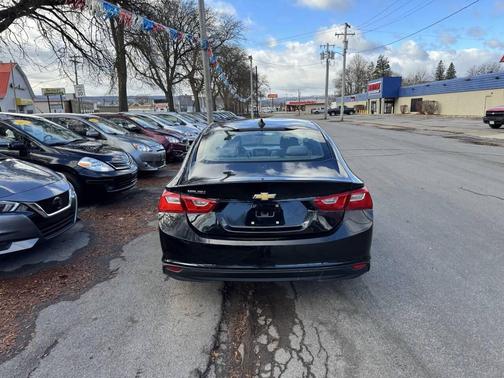 2017 Chevrolet Malibu 1LS