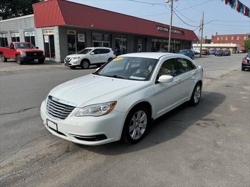 2013 Chrysler 200 Touring
