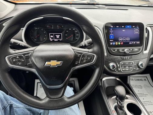 2022 Chevrolet Malibu LT