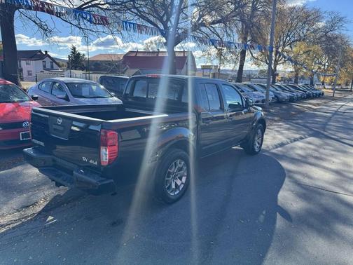 2021 Nissan Frontier SV