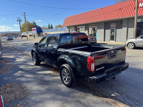 2021 Nissan Frontier SV