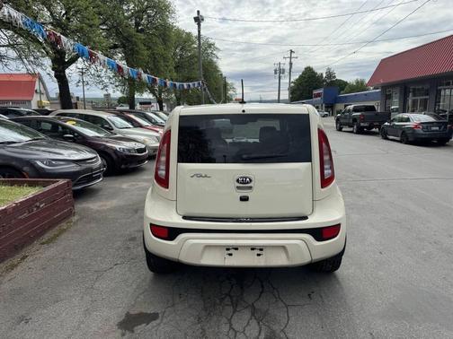 Beige 2013 Kia Soul !