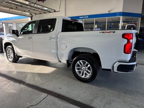 Summit White 2026 Chevrolet Silverado 1500 RST
