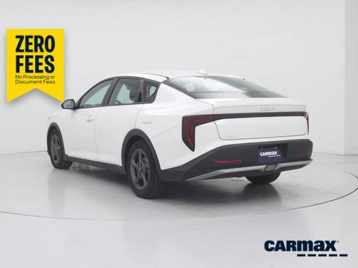 White 2025 Kia K4 LXS